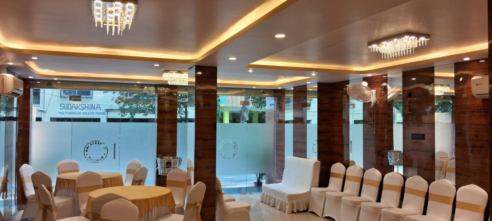 La Cresta Inn Kolkata Exterior photo